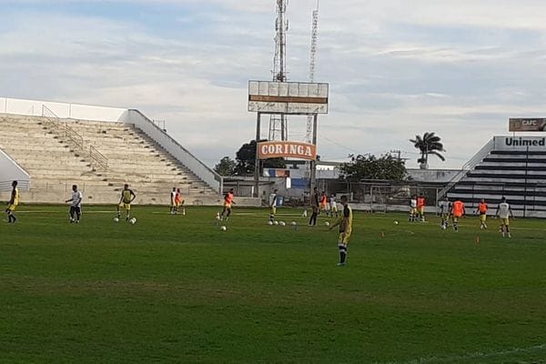 ASA segue treinos buscando melhor formação para estreia na série D