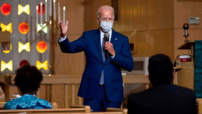 Biden desiste de discurso em igreja por causa de seu apoio ao aborto