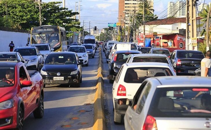 Boleto do IPVA de veículos com placas finais 9 e 0 deve ser pago até o dia 30 de junho