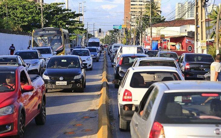 Boleto do IPVA de veículos com placas finais 9 e 0 deve ser pago até o dia 30 de junho