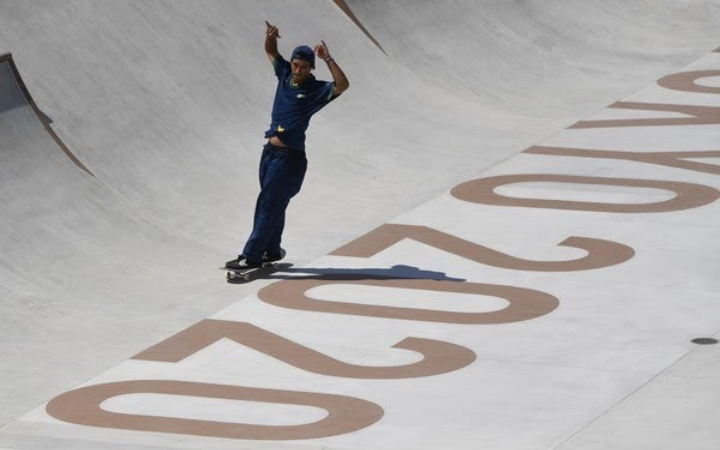 “É uma vergonha”: medalha de prata de Kelvin Hoefler expõe racha no skate do Brasil