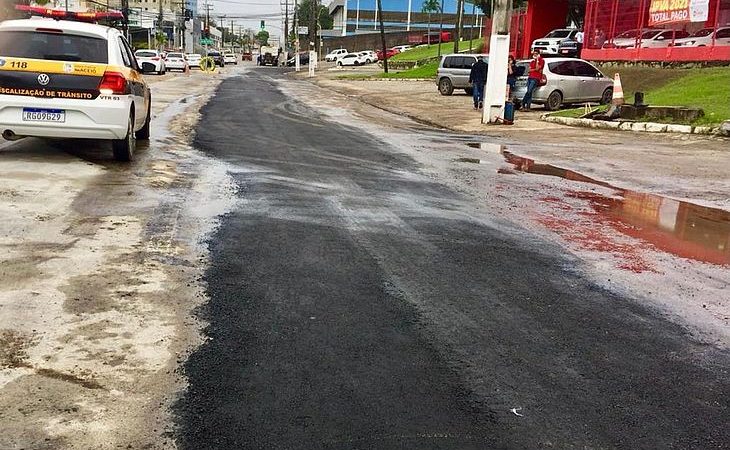 Após obras, trecho da Avenida Gustavo Paiva é liberado para tráfego de veículos