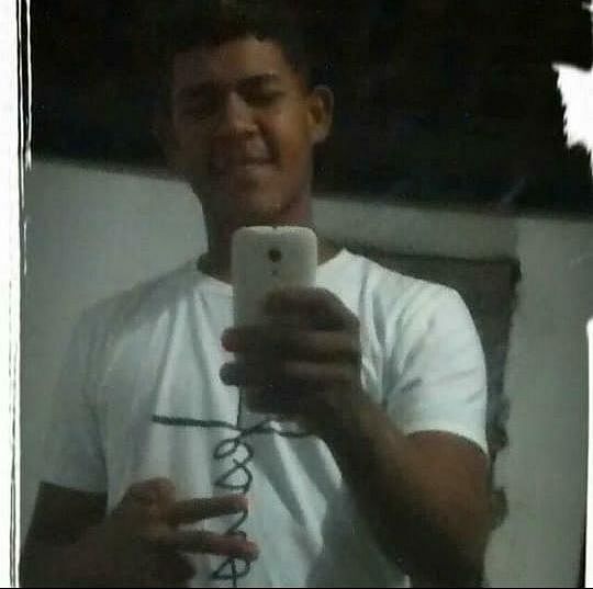 Jovem morre após sofrer descarga elétrica ao tentar ajudar vizinho em Penedo