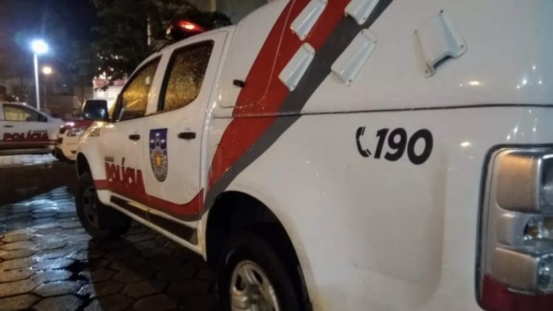 Homens invadem residência em Arapiraca e matam jovem a tiros na frente dos pais