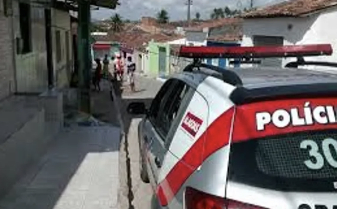 Suspeitos invadem padaria e furtam energéticos e achocolatados no Agreste