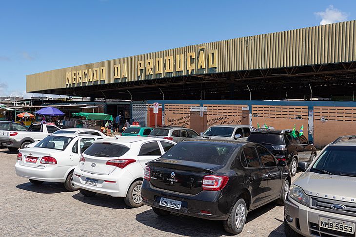 Prefeitura convoca permissionários de 159 boxes fechados no Mercado da Produção