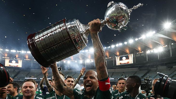 Palmeiras anuncia saída de Felipe Melo e fala em ídolo eterno