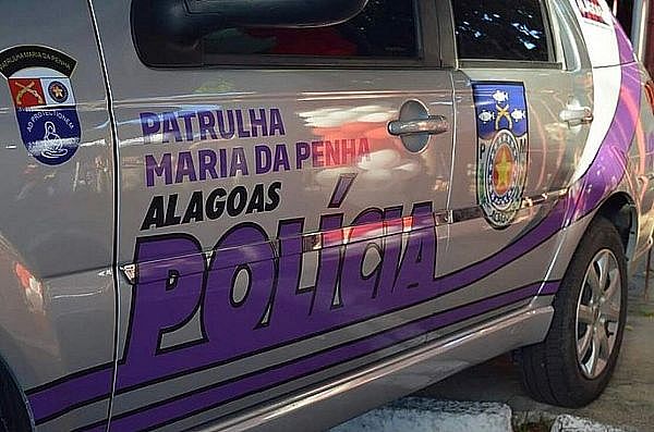 Pai se masturba na frente da filha menor e acaba preso em Maceió