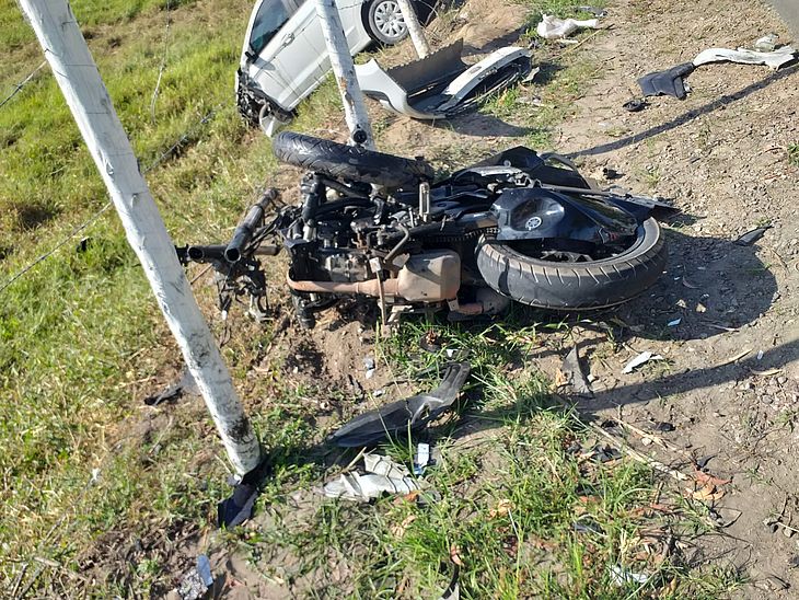 Motociclista morre após ser atingido por carro na contramão na AL-105