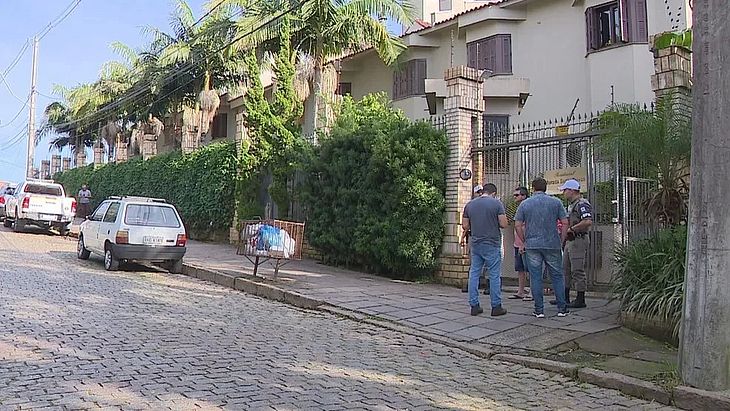 Homem mata família inteira em casa de alto padrão em Porto Alegre, diz polícia