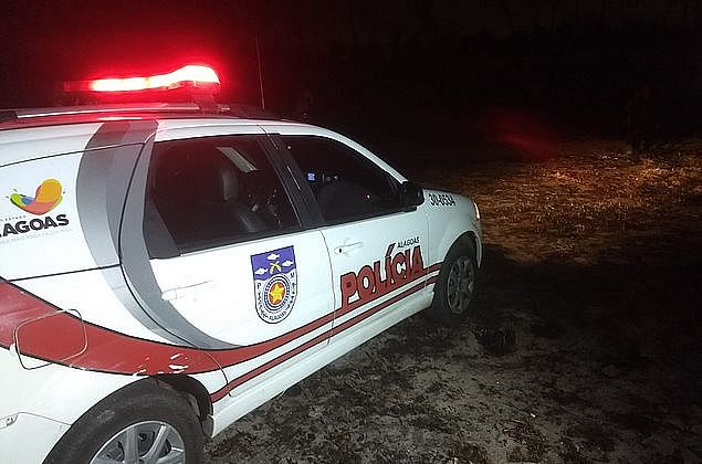 Após provocar acidente, motorista tenta fugir e é detido por populares no bairro Fernão Velho