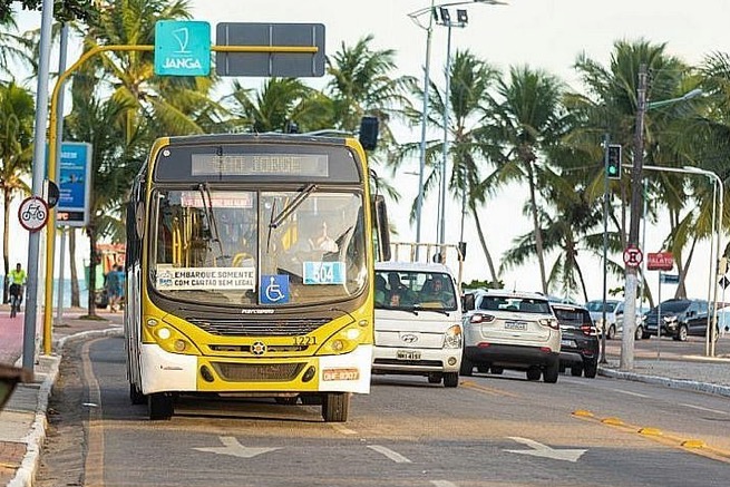 SMTT estuda implantar sentido único na orla marítima de Maceió