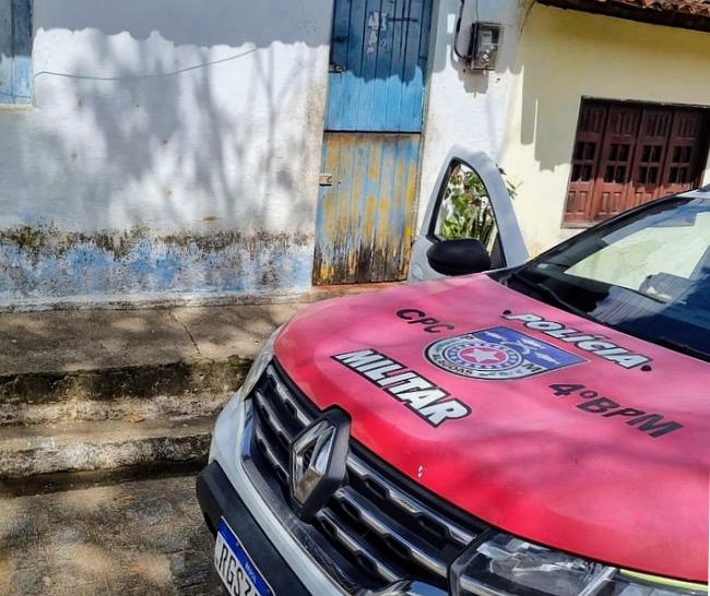 Homem tenta matar a própria mãe após se recusar a comer cuscuz com ovo em Rio Novo