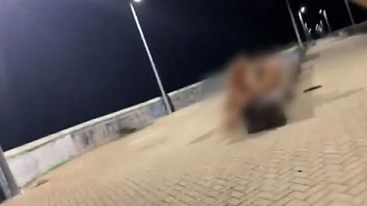 Após vídeo de sexo a três viralizar, mulher diz que estava drogada; policia vai investigar estupro