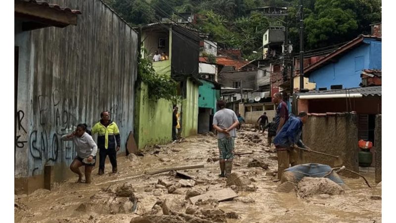 Temporal mata 24 pessoas, deixa desabrigados e devasta áreas em SP