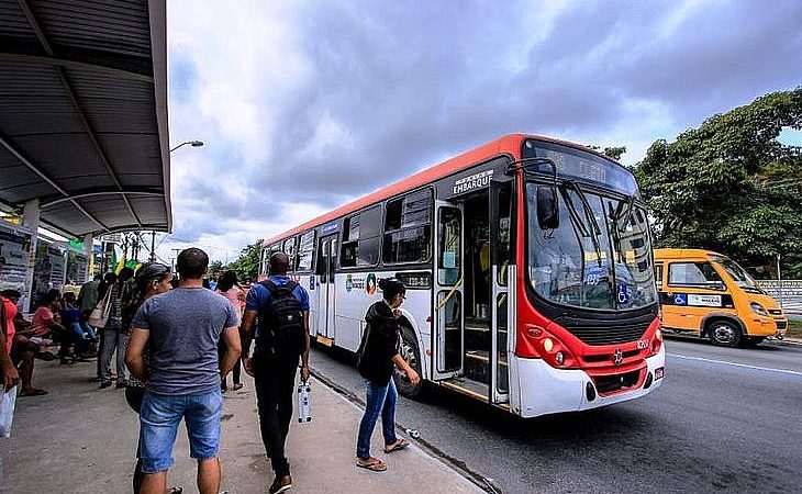 Câmara de Maceió aprova Projeto de Lei que garante passe livre para pessoas desempregadas