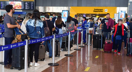 Passagens aéreas atingem maior valor em 13 anos com demanda em alta e combustível ainda caro