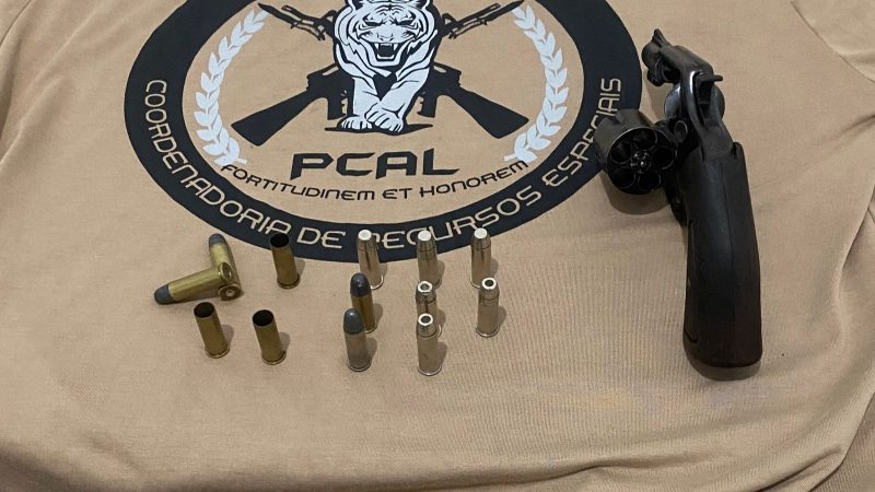 Criminoso que comandava facção na Bahia morreu após troca de tiros com policiais em um condomínio de Arapiraca