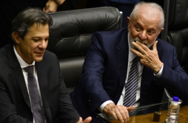 Lula sanciona LDO com déficit zero para 2024, mas veta cronograma para emendas parlamentares