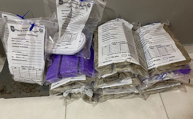 Suspeitos de tráfico são presos com 43 kg de droga no Prado; um tentou fugir por beco