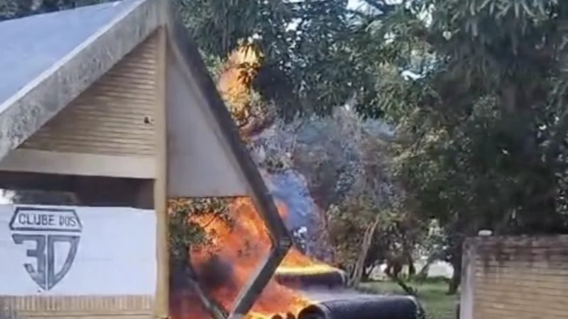 Câmeras de videomonitoramento podem ajudar polícia a confirmar se incêndio em Penedo foi criminoso