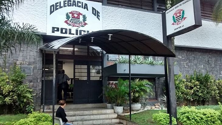 Funcionária é estuprada dentro da Delegacia Sede do Guarujá; agressor foi preso em flagrante