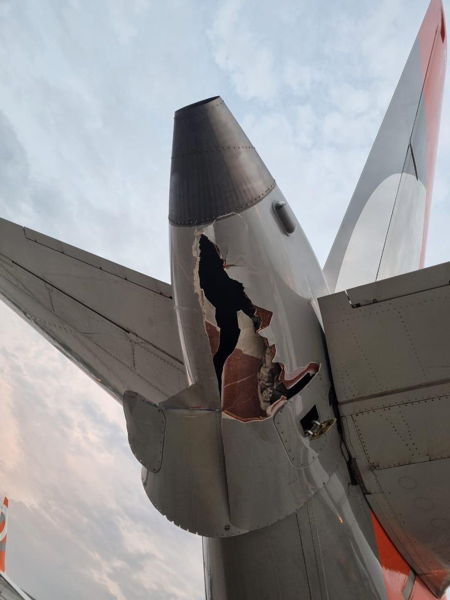 Vídeo: aviões colidem no pátio do aeroporto de Congonhas e voos são cancelados