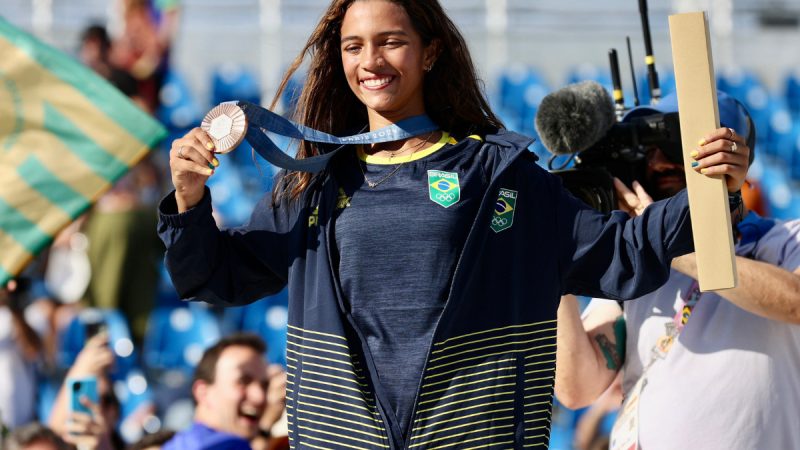 Paris 2024: Rayssa Leal conquista bronze no skate street feminino