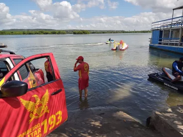 Bombeiros resgatam corpo de homem encontrado na Lagoa Mundaú