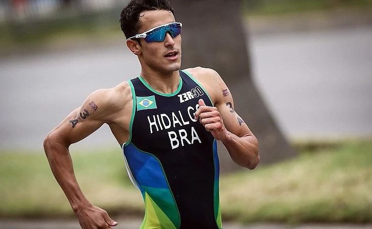 Hidalgo fica perto de medalha e tem melhor resultado do Brasil no triatlo