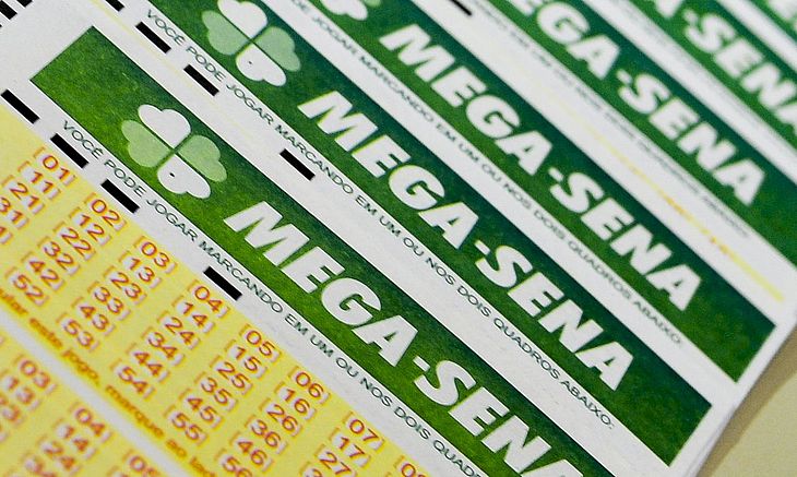 Mega-Sena acumula e vai sortear R$ 100 milhões na próxima terça-feira (30)