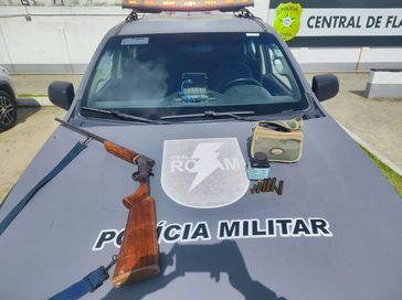 PM apreende três armas de fogo e combate desmanche irregular de motocicletas