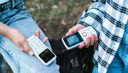 Dumbphones: conheça telefones úteis para quem quer se desconectar