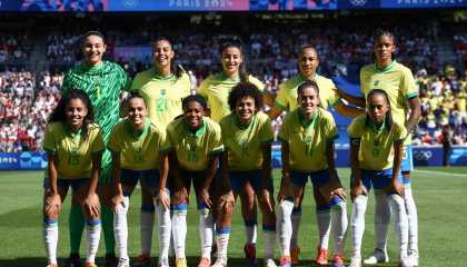 Brasil sobe no ranking feminino da Fifa após prata em Paris 2024