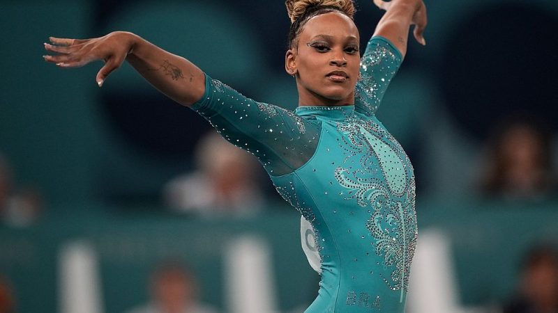 É CAMPEÃ! Rebeca ganha ouro e vira maior medalhista da história do Brasil