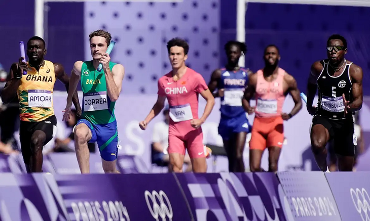 Brasil fica fora da final do revezamento 4x100m no atletismo em Paris