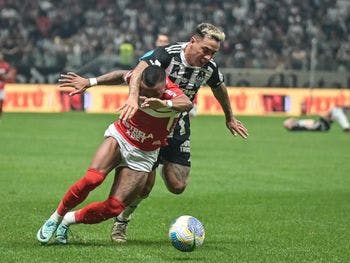 Sem finalizar no gol, CRB é goleado pelo Atlético Mineiro e dá adeus a Copa do Brasil 2024