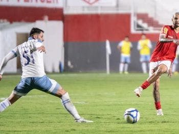 Fora de casa, CSA vence o Tombense e se afasta do Z4 da Série C