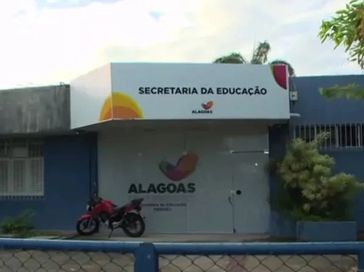 Intercept Brasil diz que a Secretaria de Educação de Alagoas contratou sem licitação empresa condenada pela CGU