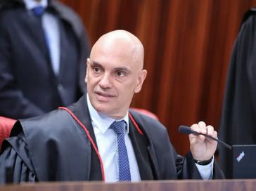 STF e PGR dão apoio a Moraes; oposição articula CPI e impeachment contra ministro