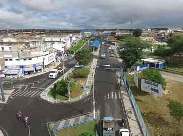 Acidente em Delmiro Gouveia: Motorista colide com poste e sofre ferimentos