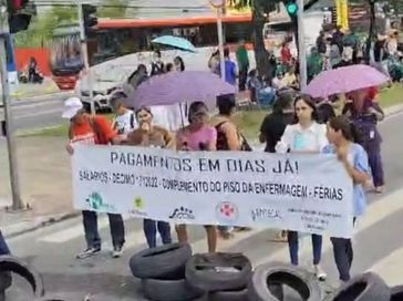 Profissionais do Veredas fecham Fernandes Lima e voltam a protestar por atraso de salários