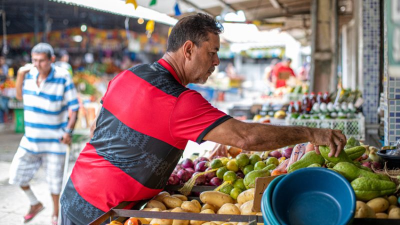 Confira horários de funcionamento de feiras e mercados públicos no feriado