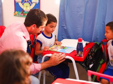 Equipe técnica da Educação vistoria obras em escolas municipais que passam por melhorias