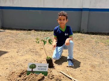 Verde Alagoas promove plantio de mudas em escolas e reforça compromisso com o meio ambiente