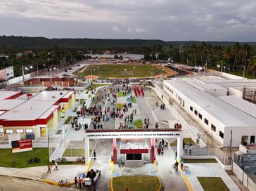 Marechal inaugura 1ª etapa do maior complexo educacional e esportivo de AL