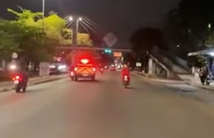 Viatura do DMTT derruba duas pessoas em motocicleta durante escolta para o G20 em Maceió