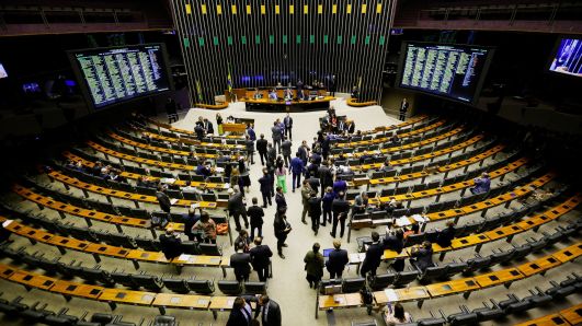 Plano Nacional de Educação segue travado na Câmara dos Deputados