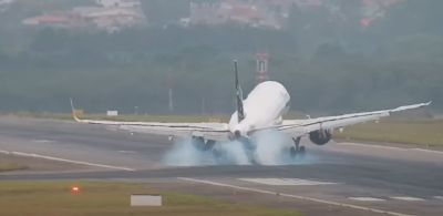 Câmera flagra imagem impressionante de avião pousando de lado em Guarulhos; veja