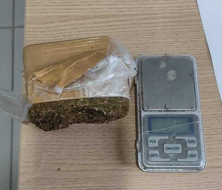 Polícia apreende drogas que foram colocadas em hidrante dentro de bloco de nutrição da Ufal